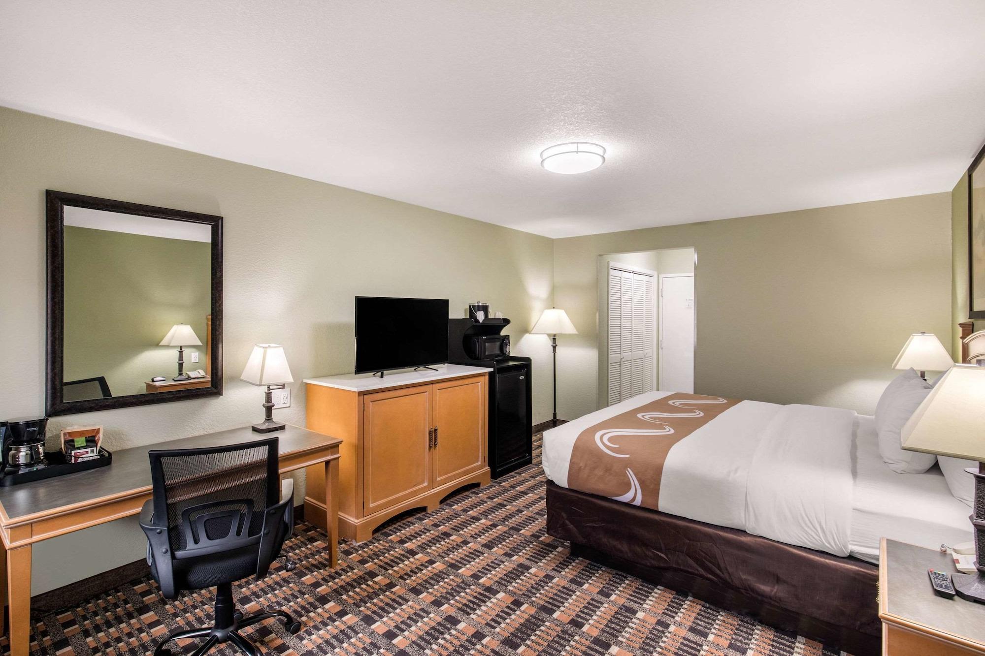 Quality Inn & Suites Plano East - Richardson Exterior foto
